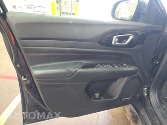 2022 Jeep Compass Trailhawk - miniatura 9