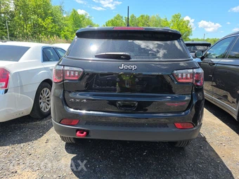 2022 Jeep Compass Trailhawk - miniatura 5