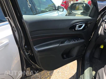 2022 Jeep Compass Trailhawk - miniatura 9