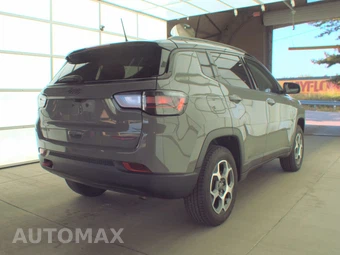2022 Jeep Compass Trailhawk - miniatura 4