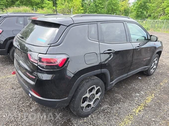 2022 Jeep Compass Trailhawk - miniatura 4