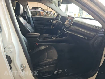 2022 Jeep Compass Trailhawk - miniatura 8
