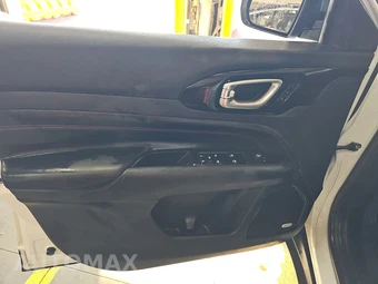 2022 Jeep Compass Trailhawk - miniatura 9