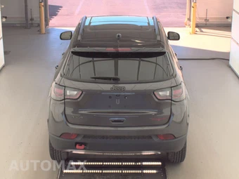 2022 Jeep Compass Trailhawk - miniatura 5