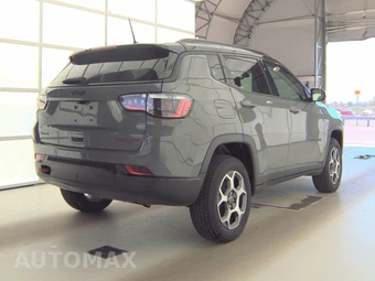 2022 Jeep Compass Trailhawk - miniatura 4