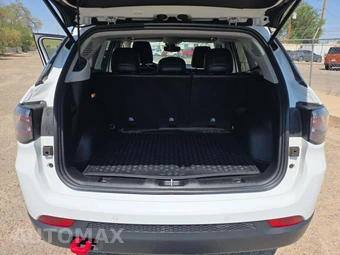 2022 Jeep Compass Trailhawk - miniatura 11