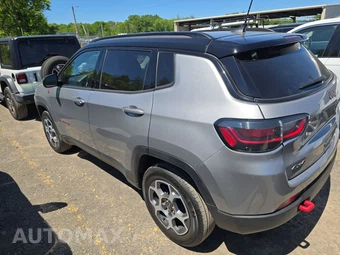2022 Jeep Compass Trailhawk - miniatura 6