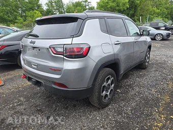 2022 Jeep Compass Trailhawk - miniatura 4