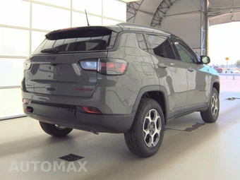 2022 Jeep Compass Trailhawk - miniatura 4