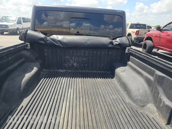 2022 Jeep Gladiator Altitude Crew Cab Medium Bed - miniatura 16