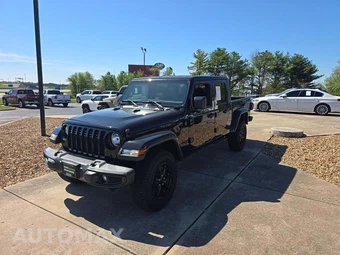 2022 Jeep Gladiator Altitude Crew Cab Medium Bed