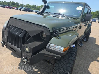2022 Jeep Gladiator Altitude Crew Cab Medium Bed