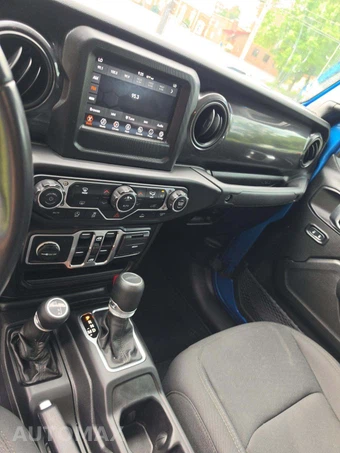 2022 Jeep Gladiator Altitude Crew Cab Medium Bed - miniatura 10
