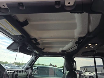 2022 Jeep Gladiator High Altitude Edition Crew Cab Medium Bed - miniatura 18