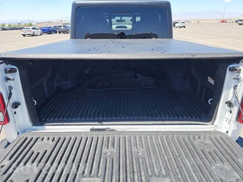 2022 Jeep Gladiator Mojave Crew Cab Medium Bed - miniatura 16