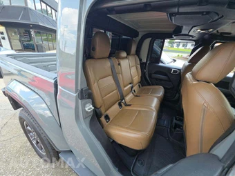 2022 Jeep Gladiator Overland Crew Cab Medium Bed - miniatura 16