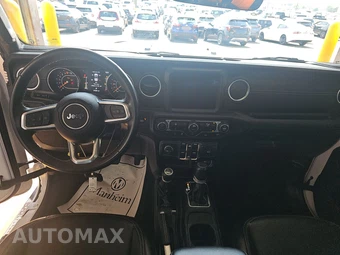 2022 Jeep Gladiator Overland Crew Cab Medium Bed - miniatura 11
