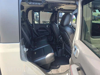2022 Jeep Gladiator Rubicon Crew Cab Medium Bed - miniatura 13