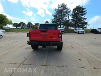 2022 Jeep Gladiator Rubicon Crew Cab Medium Bed - miniatura 3