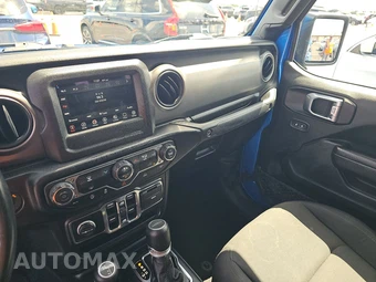 2022 Jeep Gladiator Sport S Crew Cab Medium Bed - miniatura 11