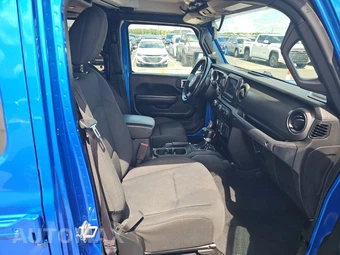 2022 Jeep Gladiator Sport S Crew Cab Medium Bed - miniatura 8