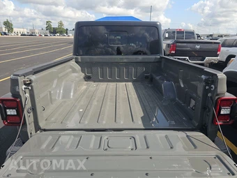 2022 Jeep Gladiator Willys Crew Cab Medium Bed - miniatura 16