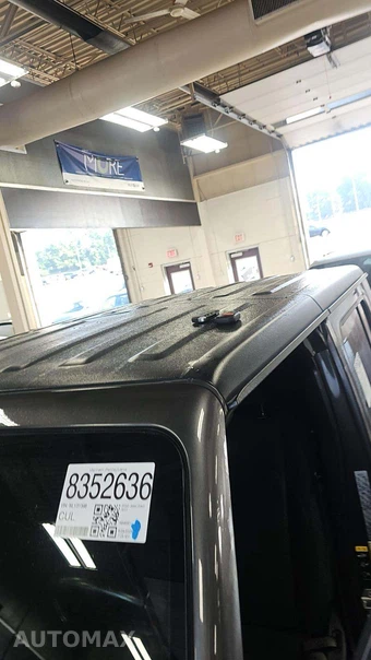 2022 Jeep Gladiator Willys Crew Cab Medium Bed - miniatura 17