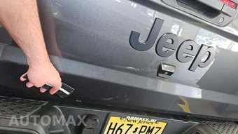 2022 Jeep Gladiator Willys Crew Cab Medium Bed - miniatura 31