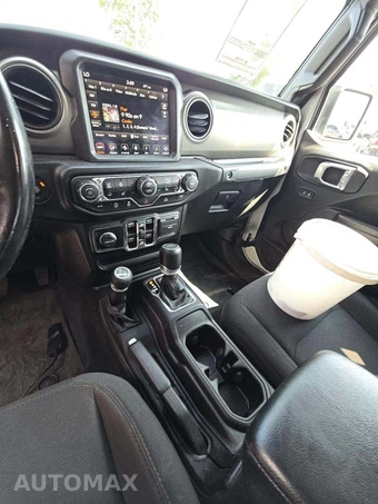 2022 Jeep Gladiator Willys Crew Cab Medium Bed - miniatura 10