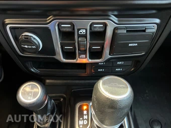 2022 Jeep Gladiator Willys Crew Cab Medium Bed - miniatura 32