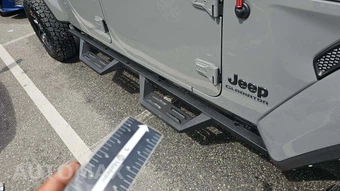 2022 Jeep Gladiator Willys Crew Cab Medium Bed - miniatura 23