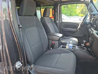 2022 Jeep Gladiator Willys Crew Cab Medium Bed - miniatura 18