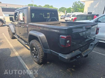 2022 Jeep Gladiator Willys Crew Cab Medium Bed - miniatura 2