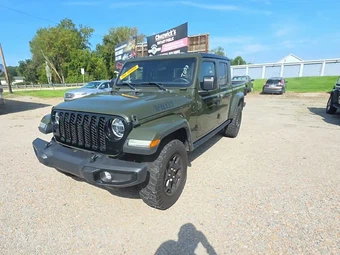 2022 Jeep Gladiator Willys Crew Cab Medium Bed