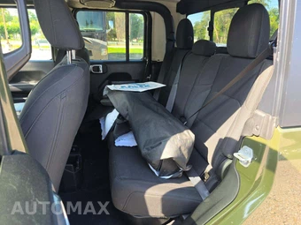 2022 Jeep Gladiator Willys Crew Cab Medium Bed - miniatura 10
