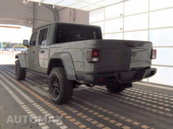 2022 Jeep Gladiator Willys Crew Cab Medium Bed - miniatura 6