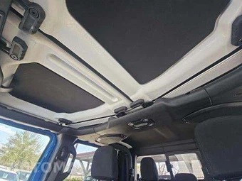 2022 Jeep Gladiator Willys Crew Cab Medium Bed - miniatura 12