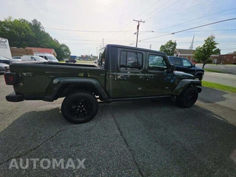 2022 Jeep Gladiator Willys Crew Cab Medium Bed - miniatura 4