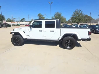 2022 Jeep Gladiator Willys Crew Cab Medium Bed - miniatura 5