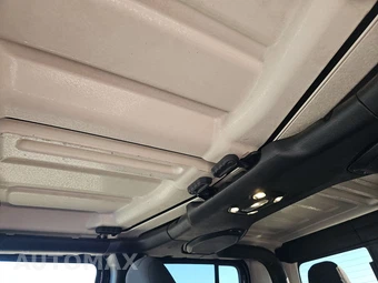 2022 Jeep Gladiator Willys Sport Crew Cab Medium Bed - miniatura 18