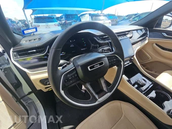 2022 Jeep Grand Cherokee 4xe - miniatura 11
