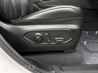 2022 Jeep Grand Cherokee 4xe - miniatura 33