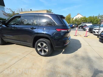 2022 Jeep Grand Cherokee 4xe - miniatura 3
