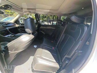 2022 Jeep Grand Cherokee 4xe - miniatura 13