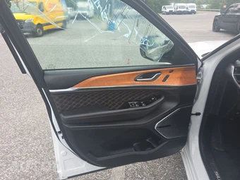 2022 Jeep Grand Cherokee 4xe Summit Reserve - miniatura 9