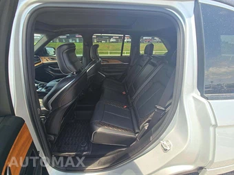 2022 Jeep Grand Cherokee 4xe Summit Reserve - miniatura 10