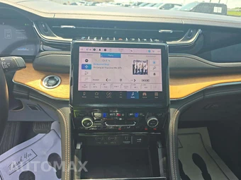 2022 Jeep Grand Cherokee 4xe Summit Reserve - miniatura 7