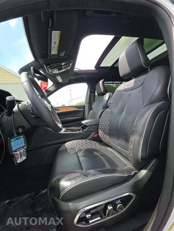 2022 Jeep Grand Cherokee 4xe Summit Reserve - miniatura 3