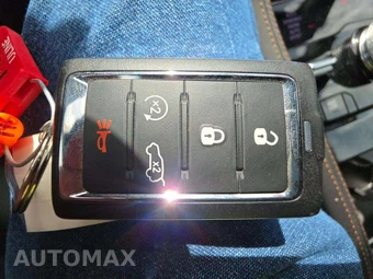 2022 Jeep Grand Cherokee 4xe Summit Reserve - miniatura 5