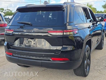 2022 Jeep Grand Cherokee Altitude - miniatura 3